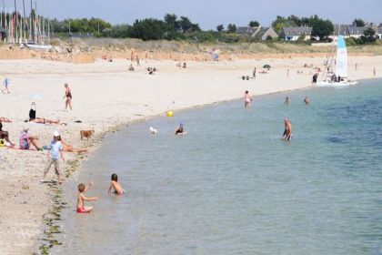 Des plages de sable fin à 300 m