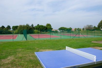 Terrain de tennis