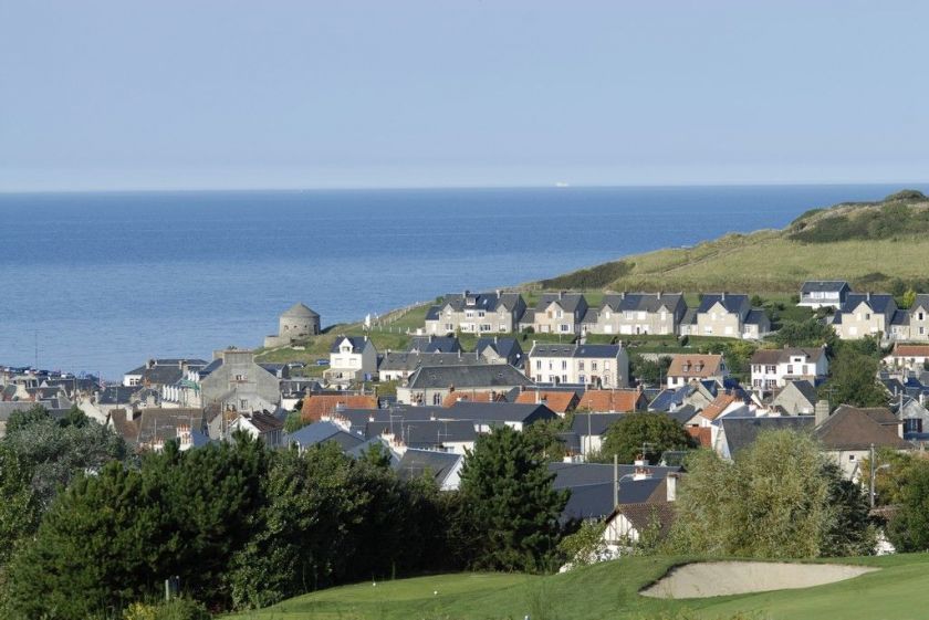 La ville de Port en Bessin dans le Calvados, connue pour ses plages du Débarquement