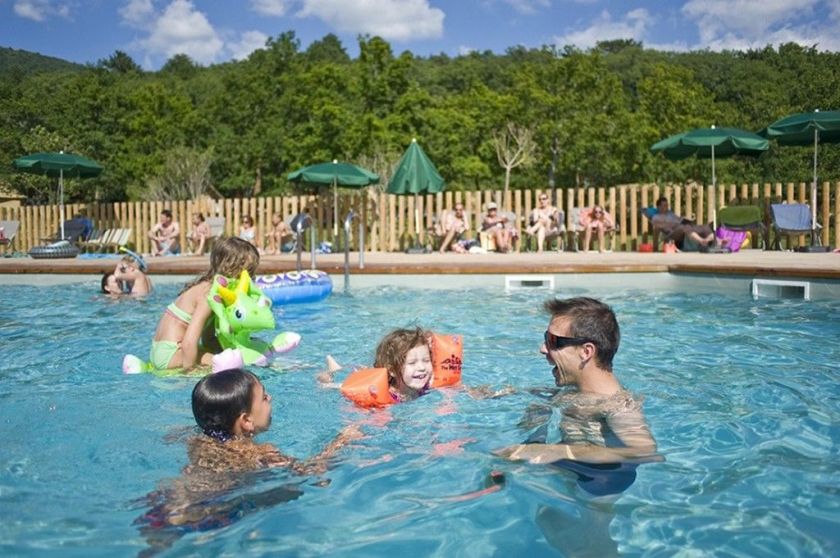 Huttopia Dieulefit : nature et détente en famille !