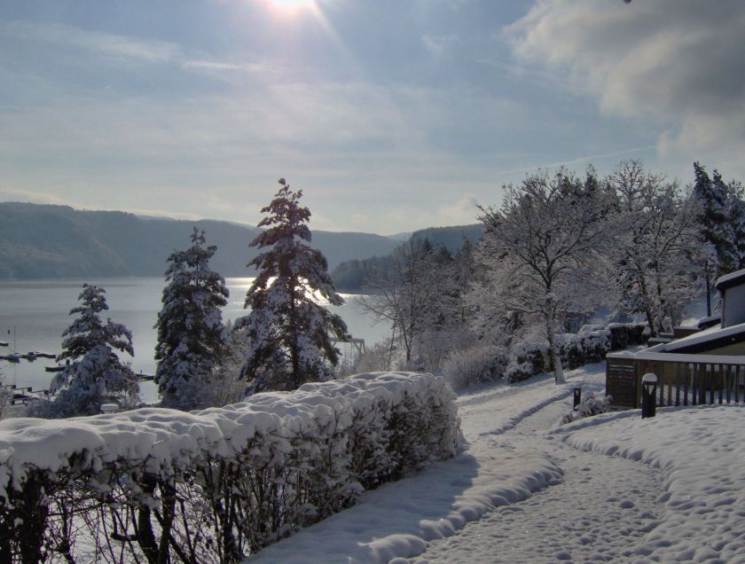 A 30 min et 1h des pistes de ski du Jura