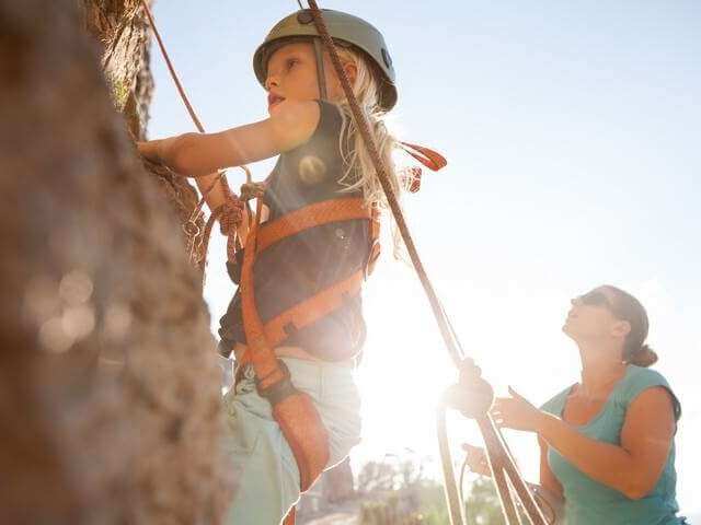 escalade enfant montagne